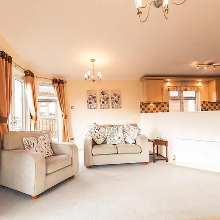 Saffron With Hot Tub * Malton