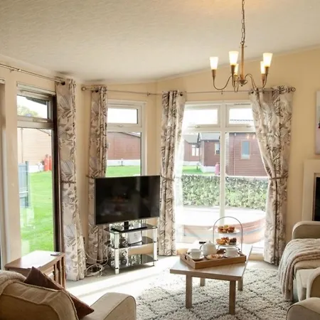 Saffron With Hot Tub * 맬튼